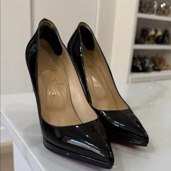 Christian Louboutin -Classic Black Patent High Heel Pumps with Red Sole - - Picture 4 of 7
